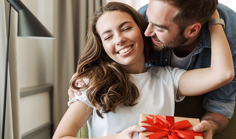 Best 7 Valentine’s Day Gifts For Wife