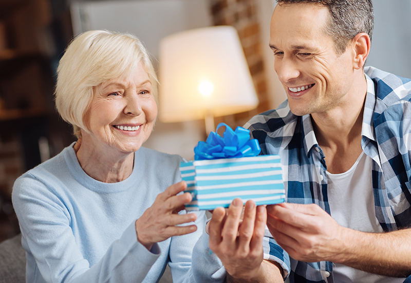 183 Gifts for the Elderly [Ultimate List] - Vive Health