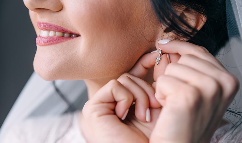 fashion jewelry clear rubber earrings back