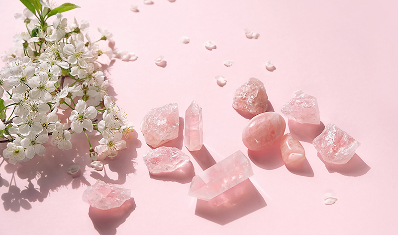 Rose quartz: The pink gemstone rose quartz information and pictures